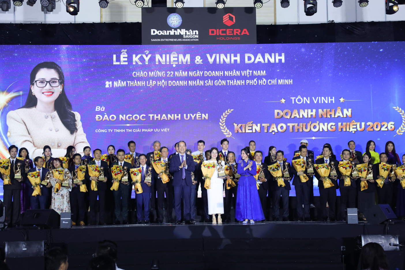 Doanh nhân kiến tạo thương hiệu 2026: Dấu ấn bản lĩnh của nữ CEO Uuviet Solutions - Ảnh 1. Doanh nhân kiến tạo thương hiệu 2026: Dấu ấn bản lĩnh của nữ CEO Uuviet Solutions - Ảnh 1.