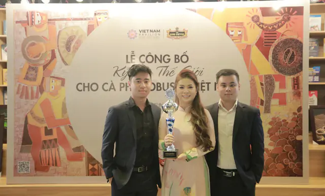 Con trai cả của ông Đặng Lê Nguyên Vũ từng âm thầm bỏ 4.000 USD làm 1 việc liên quan đến cà phê năm 22 tuổi: Đích thân bà Lê Hoàng Diệp Thảo kể lại- Ảnh 3. Con trai cả của ông Đặng Lê Nguyên Vũ từng âm thầm bỏ 4.000 USD làm 1 việc liên quan đến cà phê năm 22 tuổi: Đích thân bà Lê Hoàng Diệp Thảo kể lại- Ảnh 3.