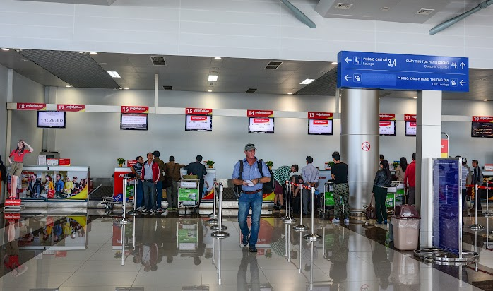 Chưa đầy 3 tháng mở cửa trở lại, sân bay Liên Khương thông báo ngừng toàn bộ 1 dịch vụ - Ảnh 2.