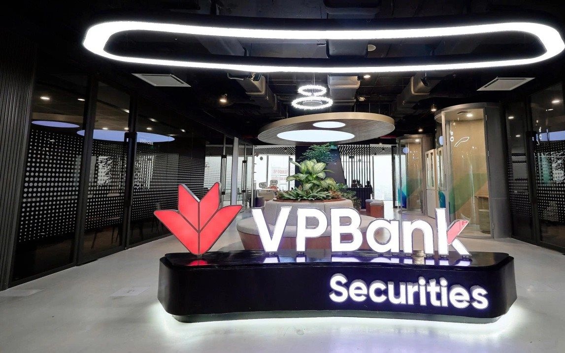VPBankS chốt phương án chia cổ phiếu thưởng 45%, đưa vốn điều lệ vượt mốc tỷ USD