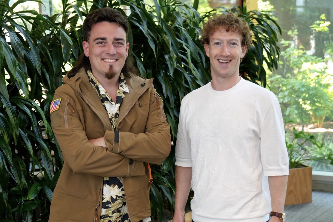 Phát hiện nam sinh 19 tuổi bỏ đại học, từng sống trong xe kéo, 21 tuổi khiến Facebook của Mark Zuckerberg chi hơn 50.000 tỷ đồng mua lại 