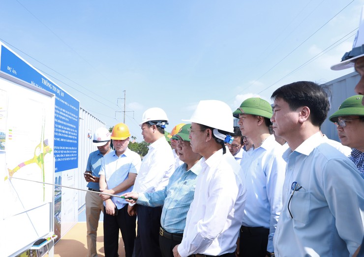 Hà Nội thúc tiến độ 3 dự án giao thông trọng điểm  - Ảnh 3.