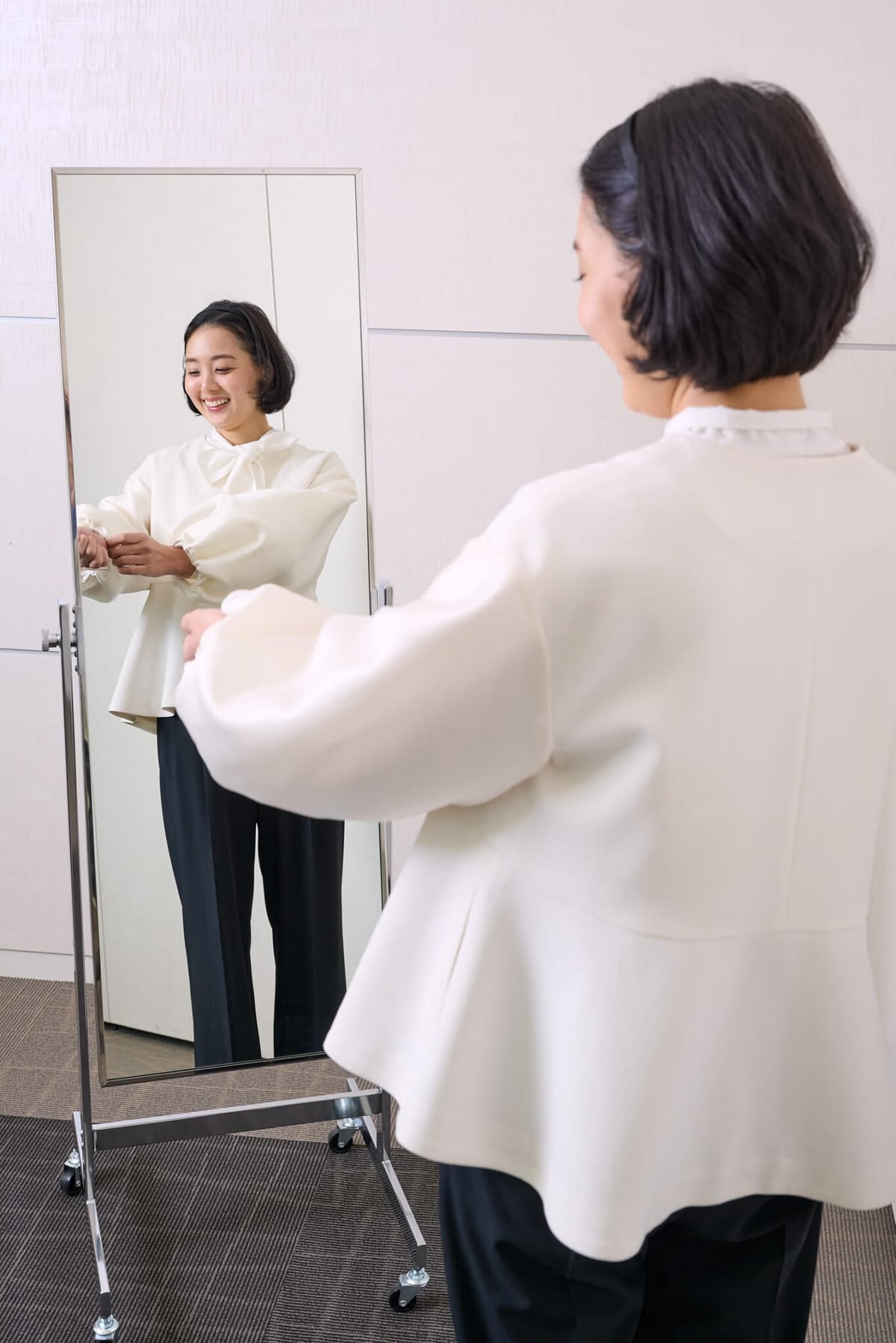 50 tuổi mất việc, không có lương hưu: Tôi kiếm sống tại nhà và nhận ra 4 bài học tài chính quan trọng - Ảnh 1.