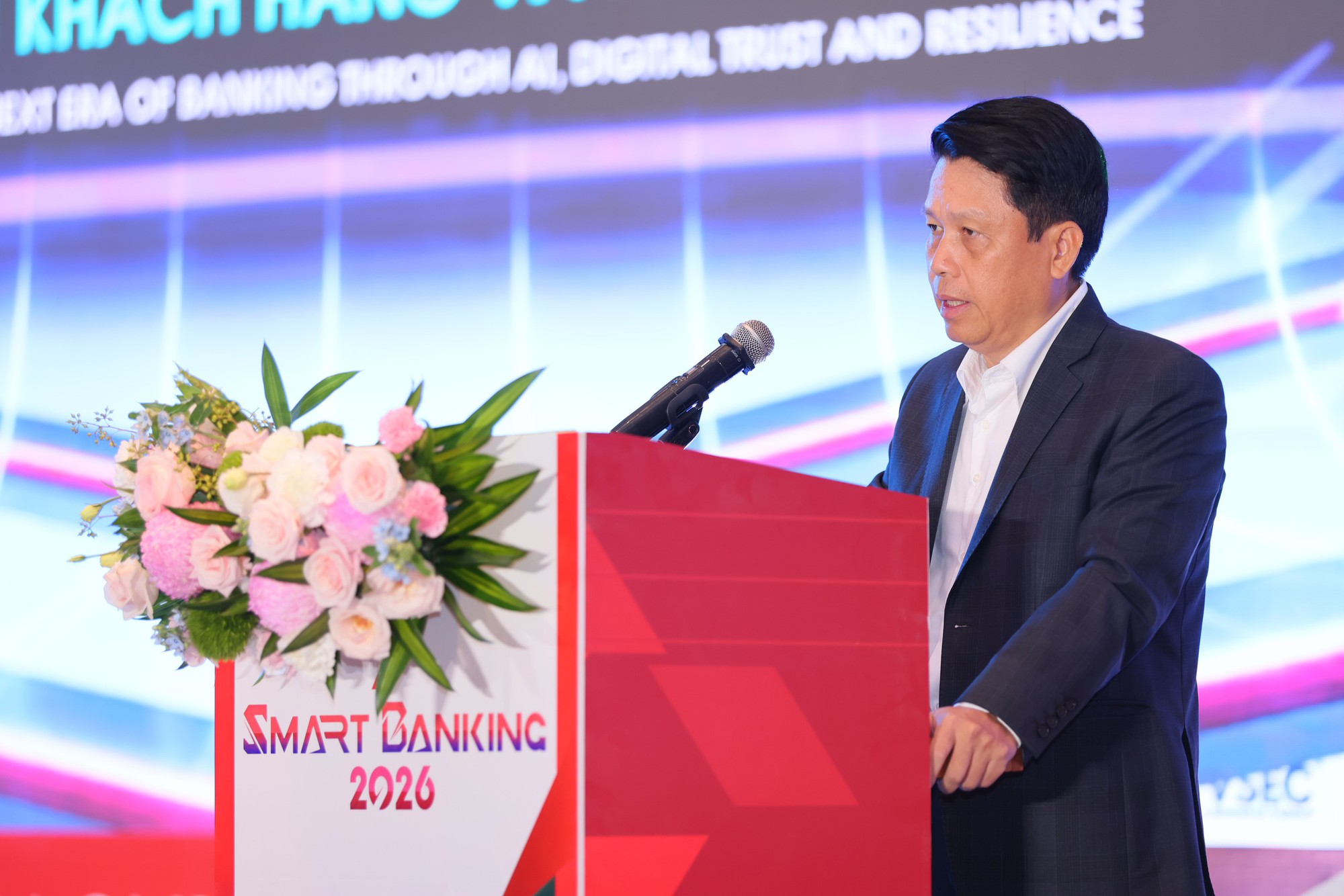 Phó Thống đốc NHNN Phạm Tiến Dũng: "AI phải mang lại hiệu quả thực chất, tránh biến AI thành một chiếc áo khoác đẹp khoác lên người" - Ảnh 3.