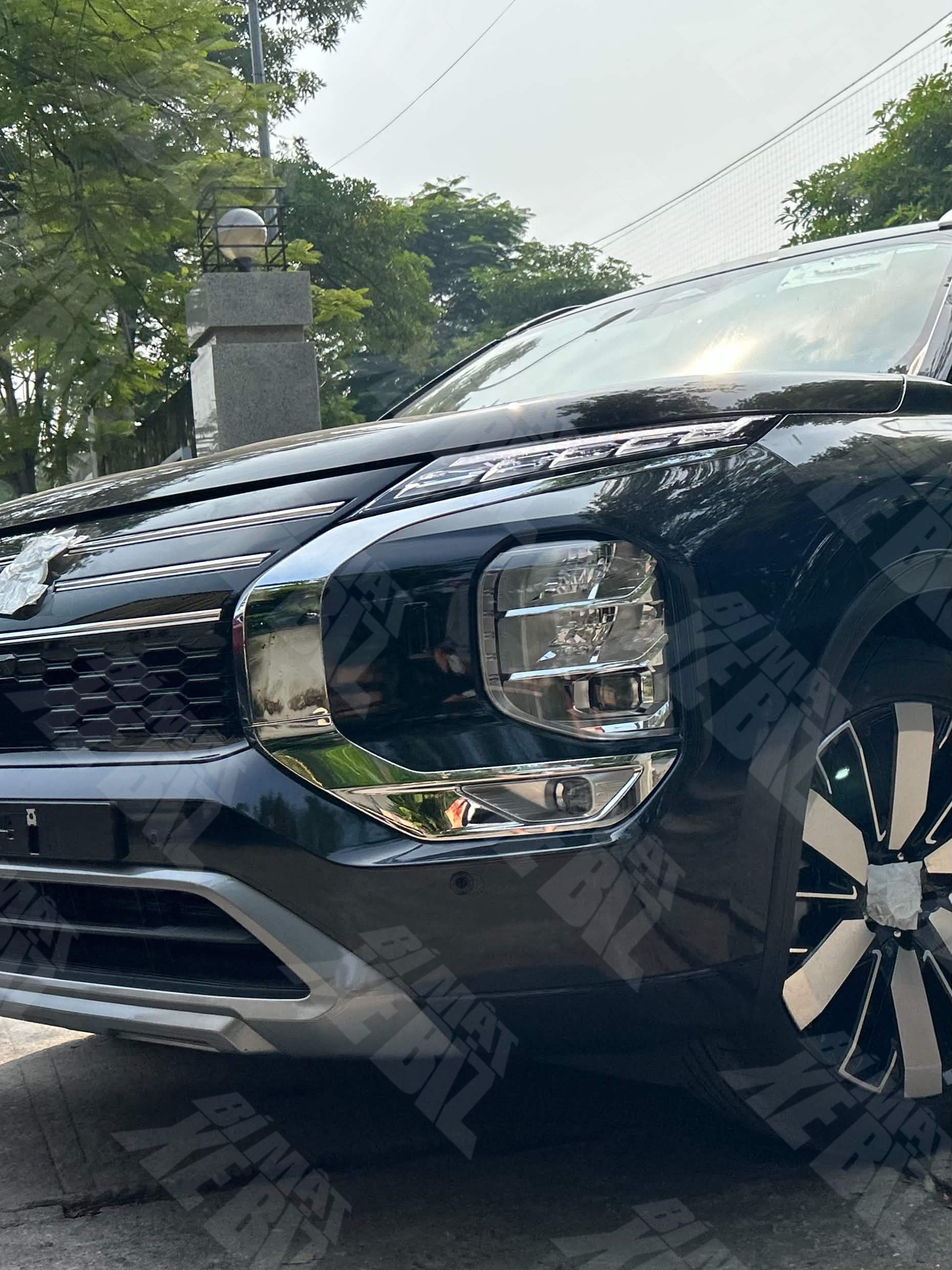 Mitsubishi Outlander thế hệ mới lộ diện tại Việt Nam: Có AWD, màn hình cỡ lớn, nội thất bọc da toàn bộ- Ảnh 6. Mitsubishi Outlander thế hệ mới lộ diện tại Việt Nam: Có AWD, màn hình cỡ lớn, nội thất bọc da toàn bộ- Ảnh 6.