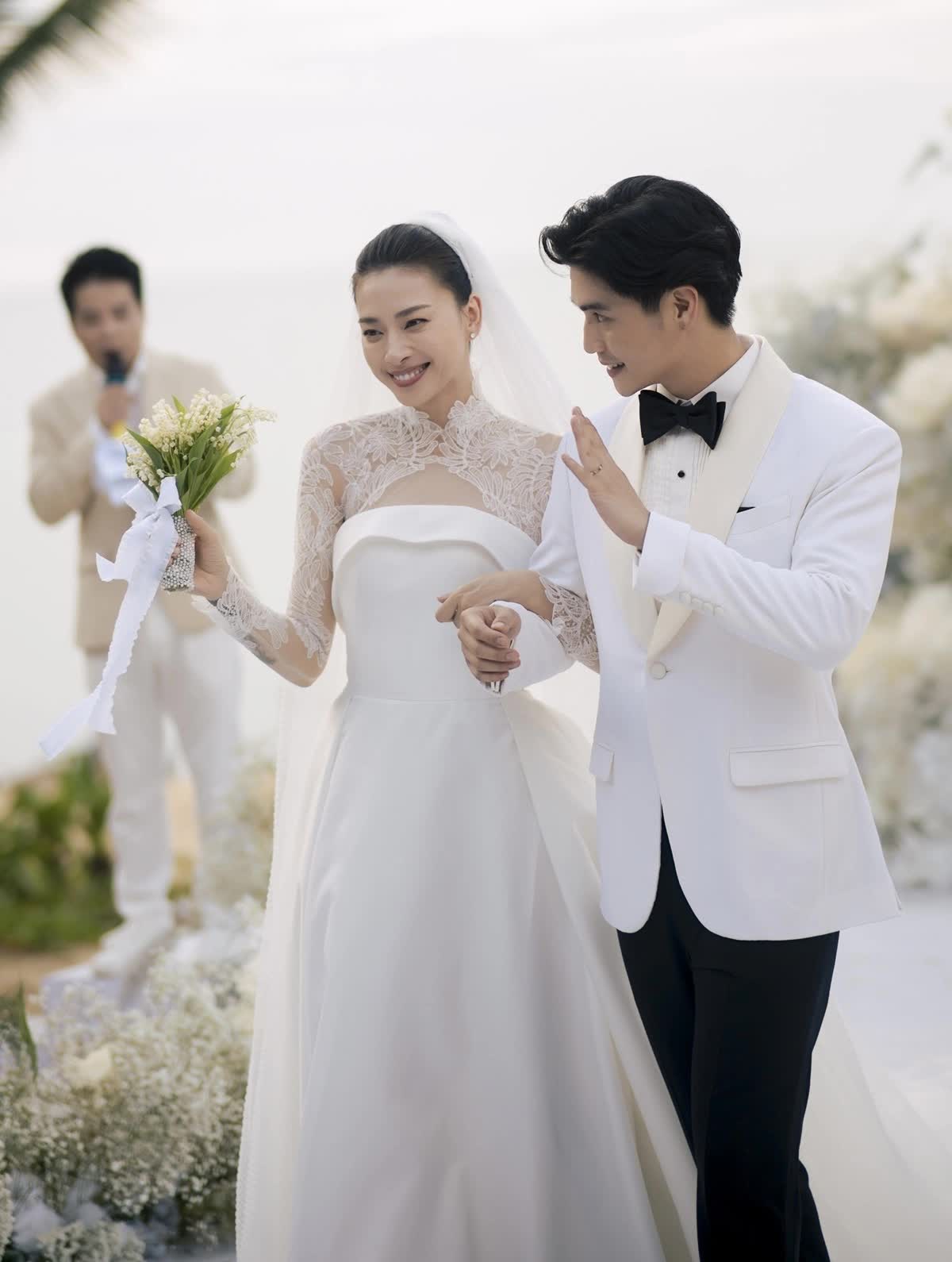 Lúc nhỏ như "con vịt xấu xí", cô bé Trà Vinh lớn lên thành mỹ nhân đóng loạt phim Hollywood, còn dự thi Oscar - Ảnh 7.