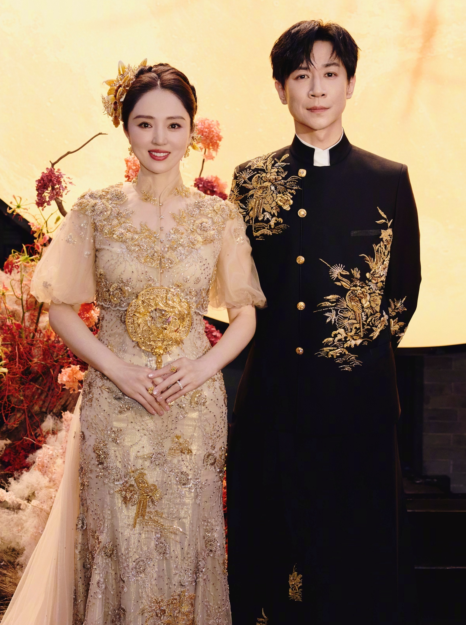 Nhan sắc thật gây sốc của cặp bạn thân showbiz giống nhau 99% từ ngoại hình đến cảnh bị chồng "cắm sừng" và ly dị- Ảnh 5.