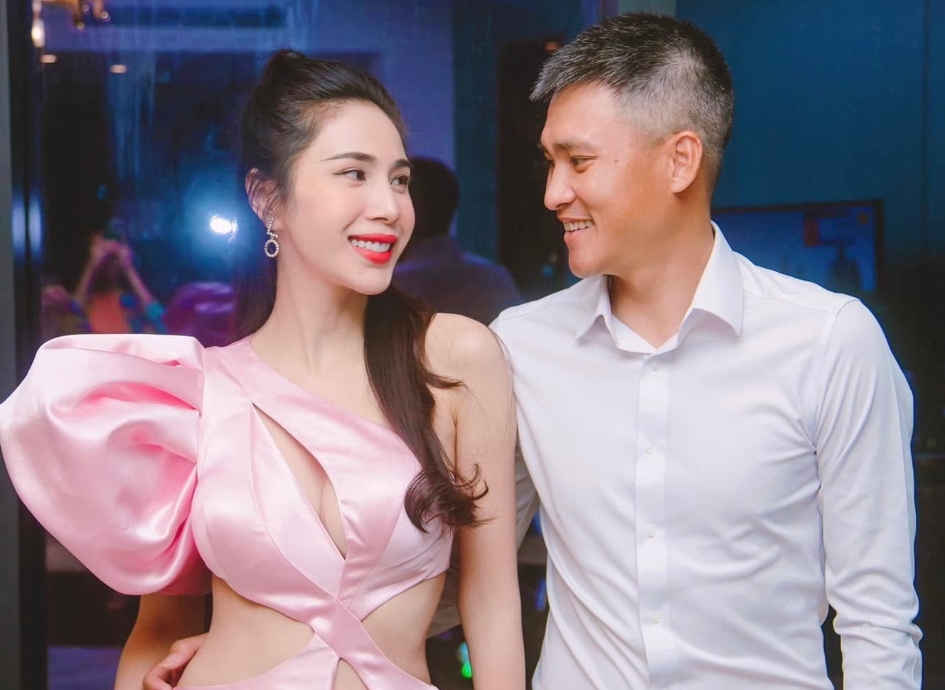 Sóng gió bủa vây Công Vinh - Thuỷ Tiên- Ảnh 2.