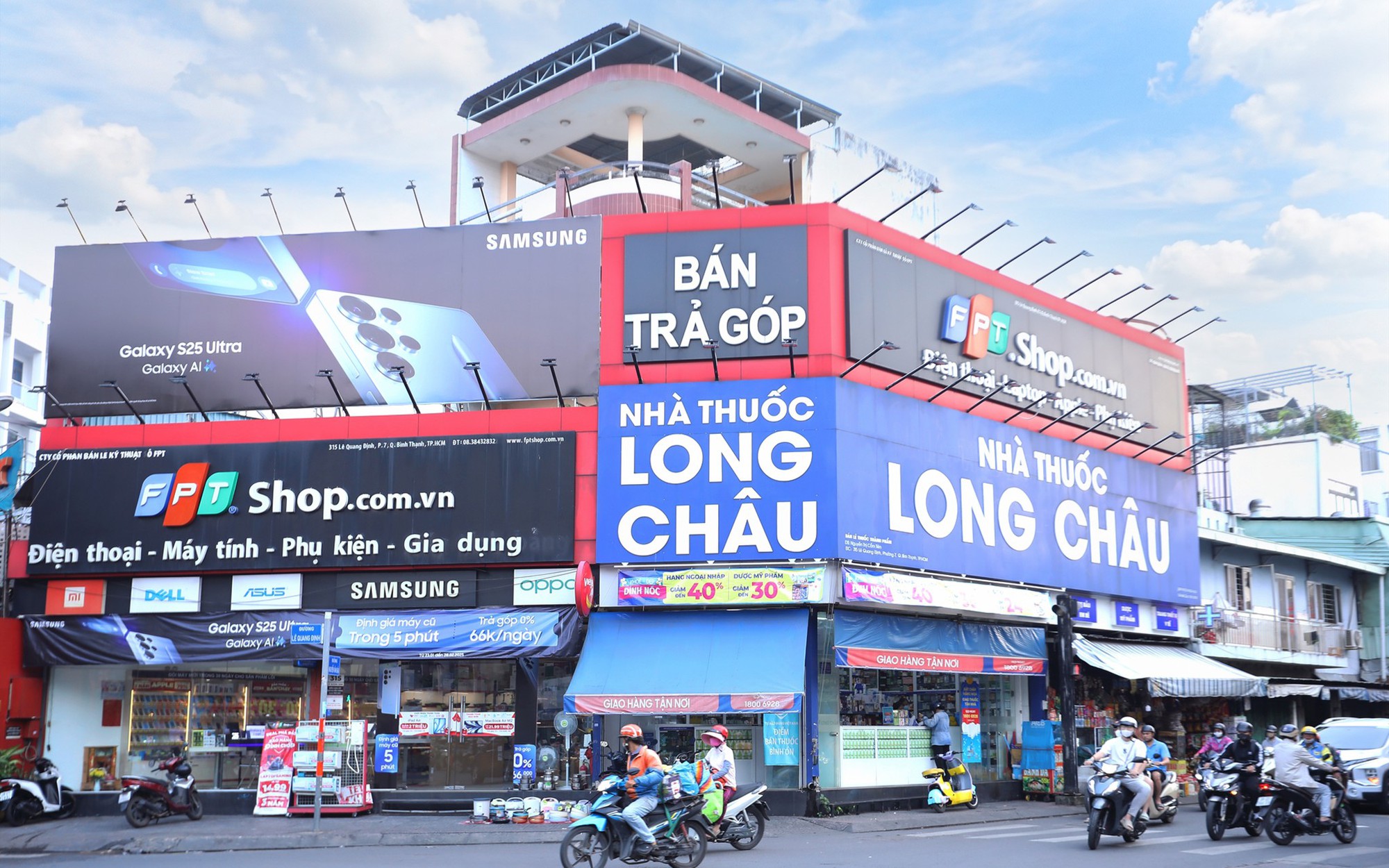 FPT Retail 10 năm liên tiếp vào Top 10 công ty uy tín ngành bán lẻ