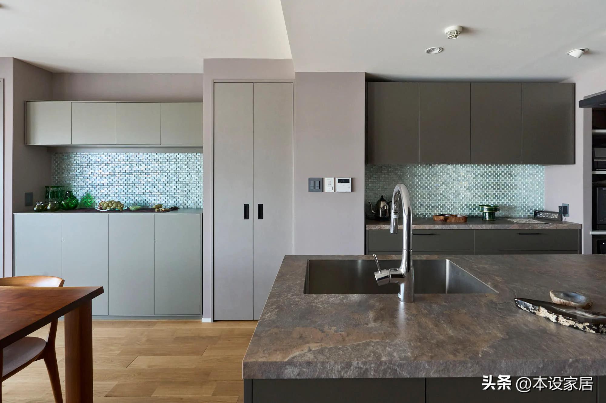 Nhìn dì tôi 66 tuổi sống một mình trong căn hộ 56m², tôi mới hiểu: Nhà càng ít 3 thứ này, tuổi già càng nhàn- Ảnh 5.