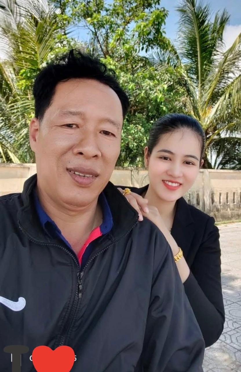 Cô gái xinh đẹp lấy ông chú hơn 24 tuổi, mẹ kế bằng tuổi con chồng, cuộc sống hôn nhân bất ngờ- Ảnh 6.