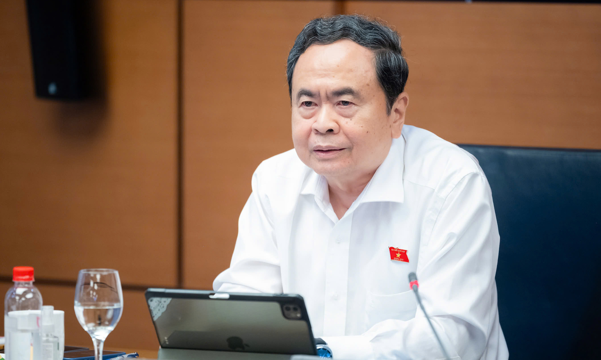 Sông Nhuệ, sông Đáy nhiều năm chưa sạch vì 'cha chung không ai khóc'- Ảnh 1.