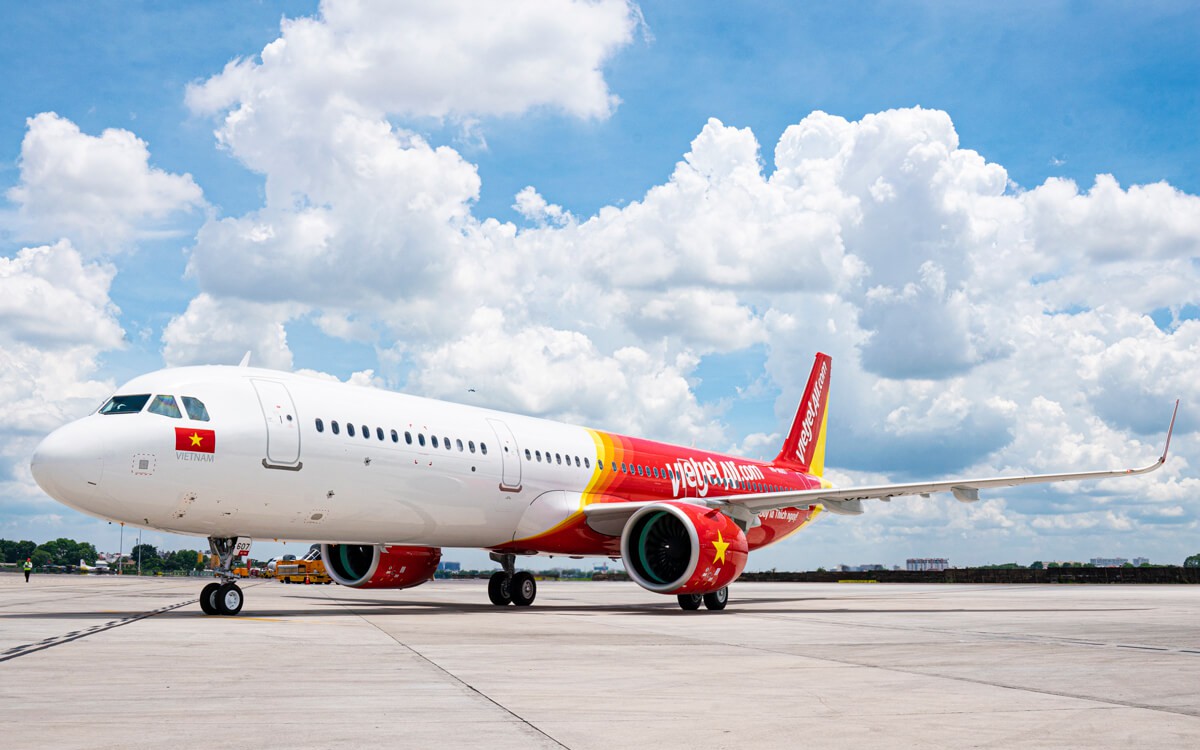 Vietjet của tiến sĩ Nguyễn Thị Phương Thảo đang tuyển nhiều nhân sự thực hiện nhiệm vụ đặc biệt trên máy bay: Không phải phi công hay tiếp viên, chỉ cần bằng trung cấp