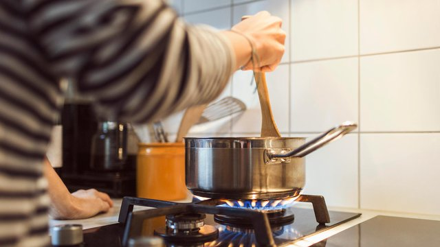Lời khuyên cho những gia đình đang dùng bếp gas đôi - Ảnh 2.