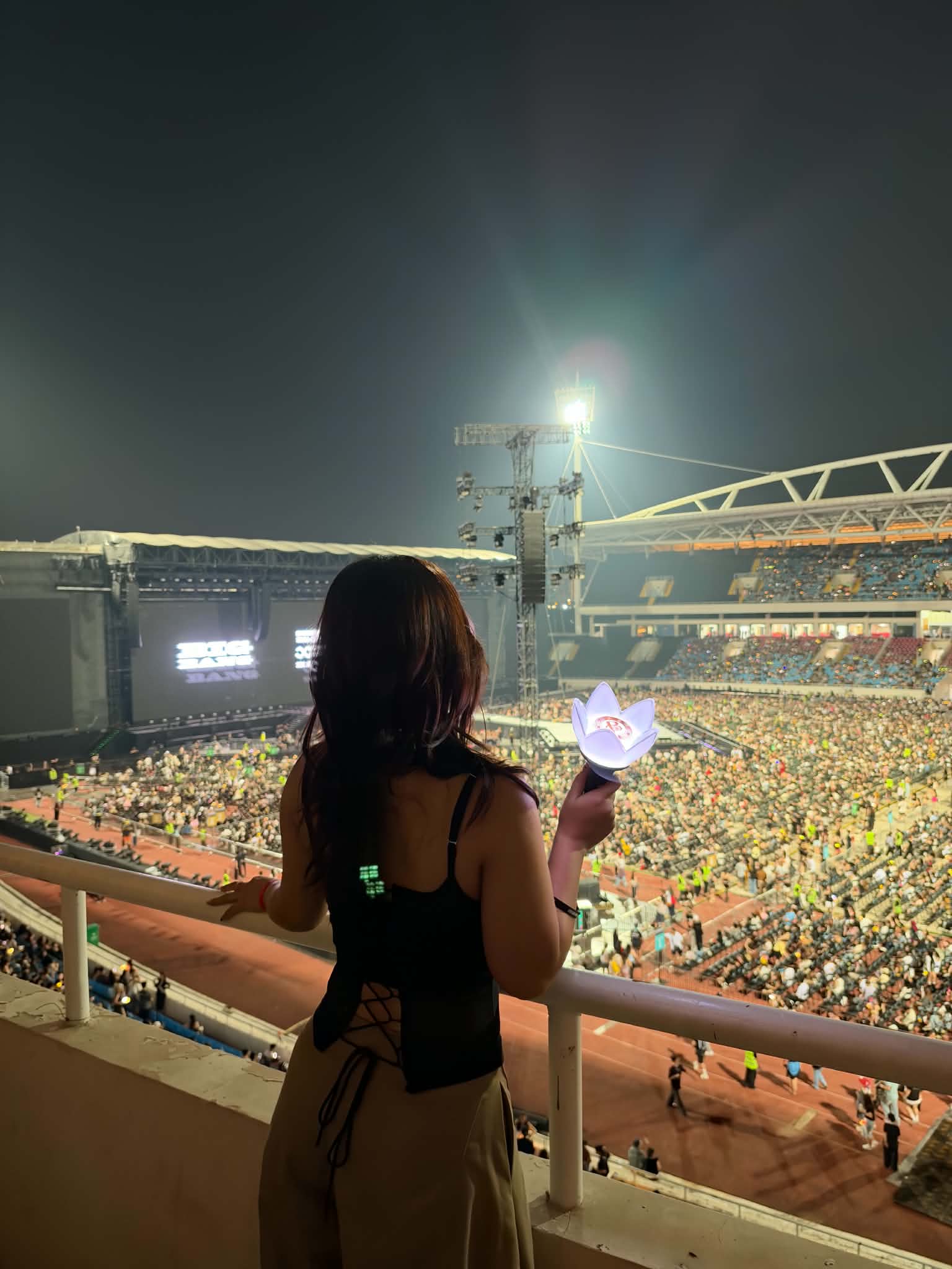 Chi 15 triệu đồng, một mình đi đu BIGBANG: Không sợ bị 