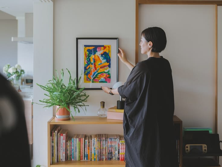 Dọn nhà một lần, tôi mới hiểu vì sao càng mua nhiều càng dễ thấy thiếu: 3 thay đổi giúp tiêu tiền tỉnh táo hơn - Ảnh 4.