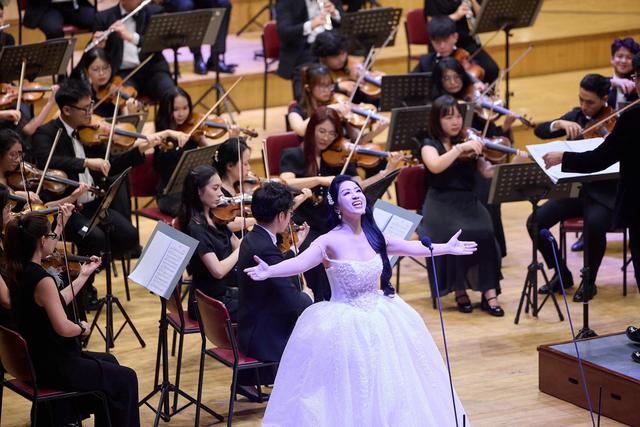 Concert Resonantia: đêm opera đỉnh cao kỷ niệm 70 năm Học viện Âm nhạc Quốc gia Việt Nam- Ảnh 7. Concert Resonantia: đêm opera đỉnh cao kỷ niệm 70 năm Học viện Âm nhạc Quốc gia Việt Nam- Ảnh 7.