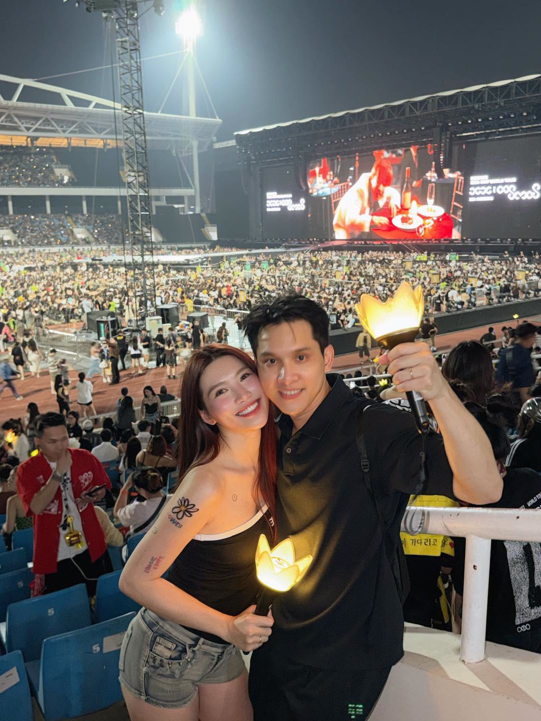 Mỹ nhân Việt lên đồ “đi đu” concert BIGBANG: Người mặc giản dị vẫn xinh, người thì sành điệu hết nấc- Ảnh 3.