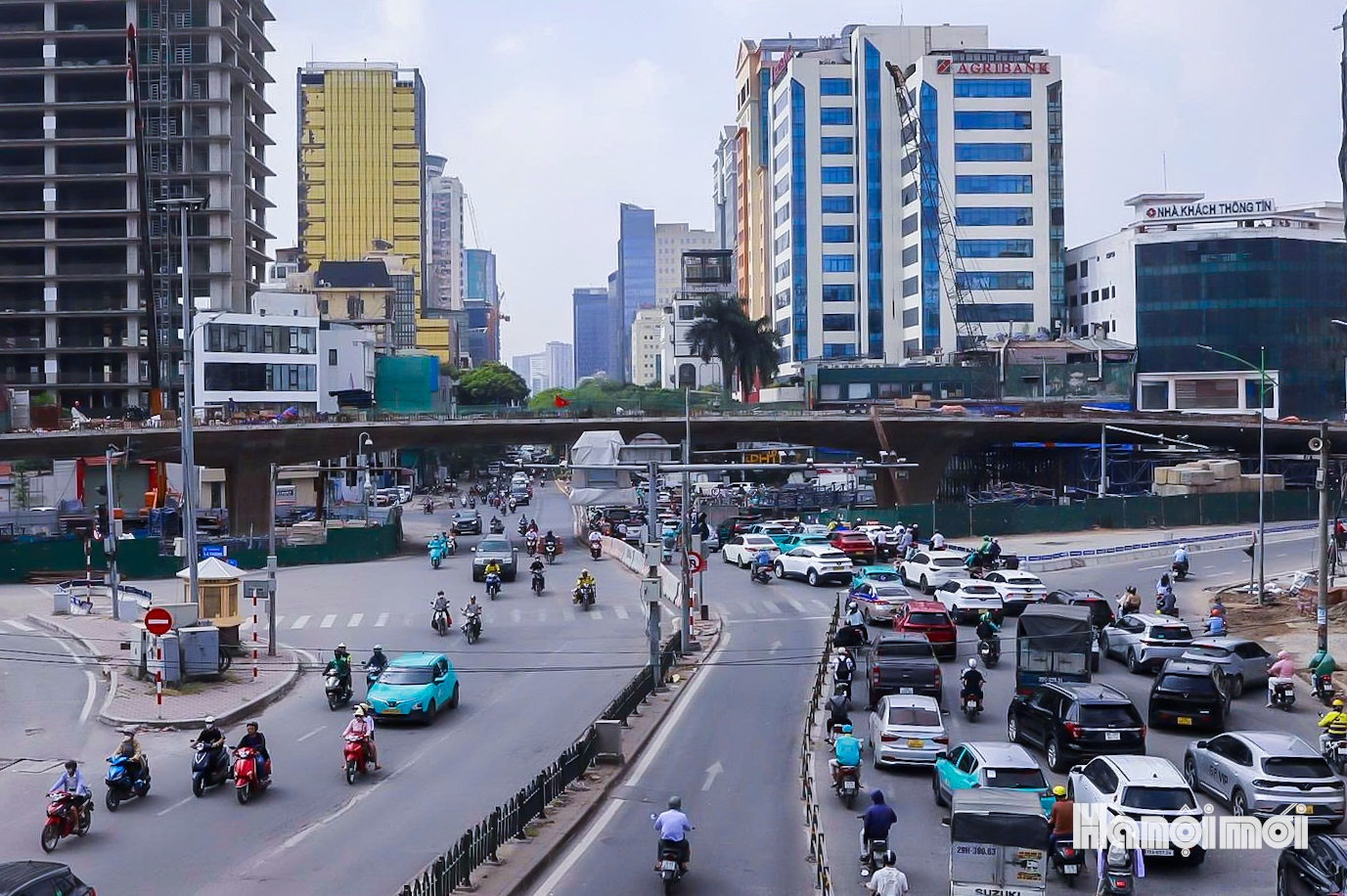 Dồn lực thi công hai cầu vượt trên công trường đường Vành đai 1- Ảnh 7.