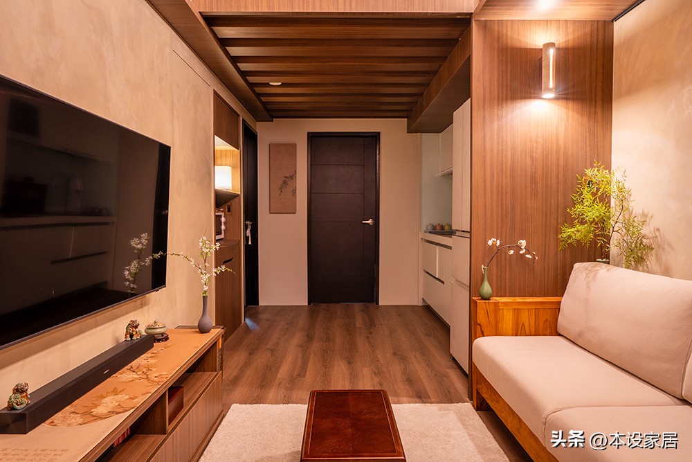 Căn hộ 46m² xuống cấp của đôi vợ chồng trung niên được cải tạo thành không gian 3 phòng: Cách tận dụng từng mét vuông khiến nhiều người bất ngờ- Ảnh 1.