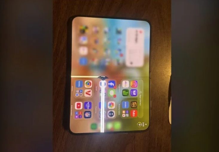Chủ iPhone Duo tố bị từ chối bảo hành dù máy hỏng màn hình chỉ sau 3 giờ- Ảnh 1.