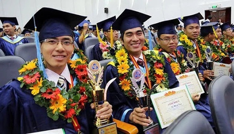 Bộ Nội vụ đề xuất miễn thuế thu nhập cá nhân 5 năm cho nhân tài- Ảnh 1.