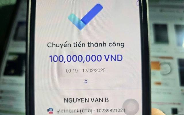 Chuyển khoản thành công 18.000.000 đồng đến tài khoản của người phụ nữ cùng quê Cà Mau, Trịnh Văn Cường lập tức báo công an