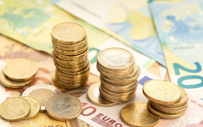 EU sắp nợ hơn 1.000 tỷ USD nhưng vẫn cố cho Ukraine vay, Tổng Kiểm toán châu Âu cảnh báo 