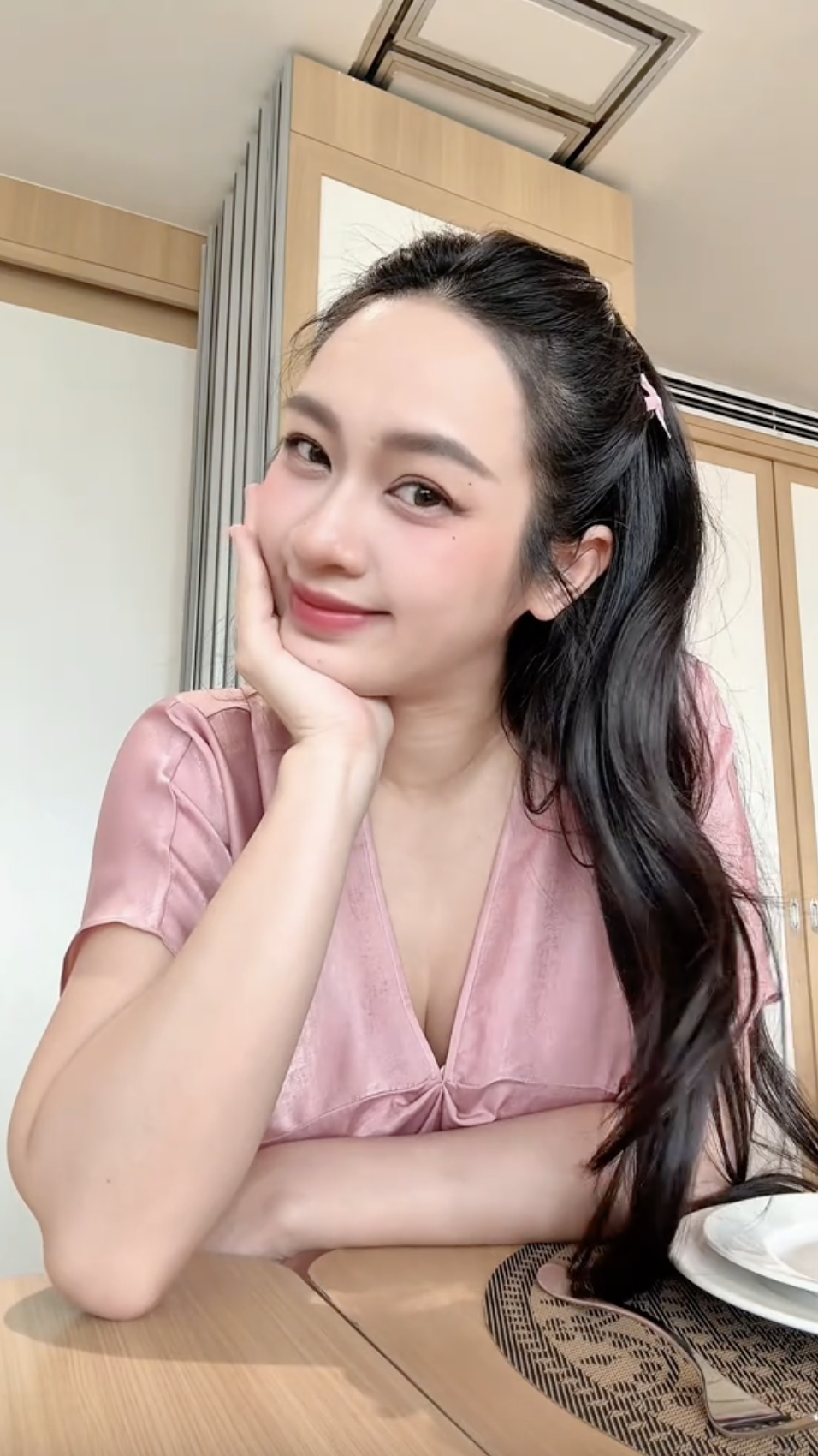 Vũ Thuý Quỳnh sinh con đầu lòng- Ảnh 1.