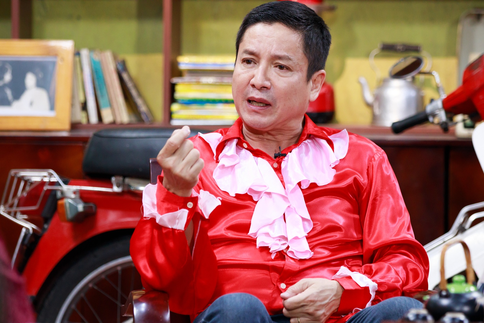 Nam NSƯT SN 1961 có bạn gái kém 18 tuổi: "Cái tủ lạnh là thứ giá trị nhất trong nhà tôi"- Ảnh 2.