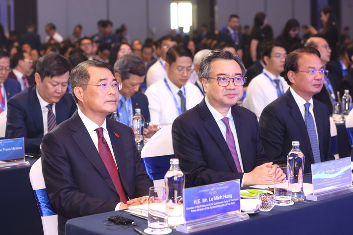 Công bố 10 thành viên đầu tiên tham gia VIFC-HCMC, cam kết đầu tư hàng tỷ USD- Ảnh 2. Công bố 10 thành viên đầu tiên tham gia VIFC-HCMC, cam kết đầu tư hàng tỷ USD- Ảnh 2.