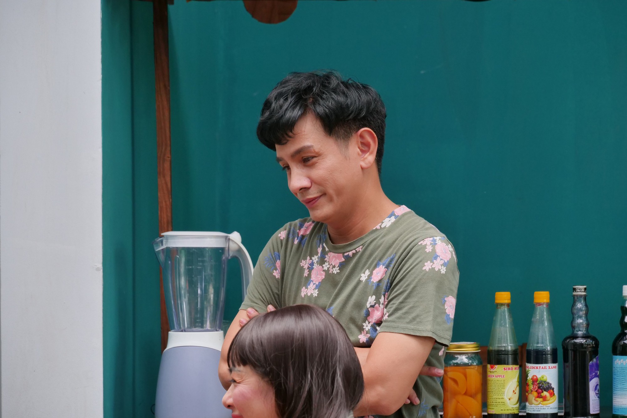 Người đàn ông SN 1976 thay thế Thành Lộc nói cuộc sống chưa vợ con tuổi 50 - Ảnh 1.