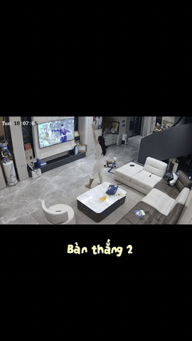 Cảnh tượng khó tin của Doãn Hải My trong căn biệt thự nhà Văn Hậu- Ảnh 2.