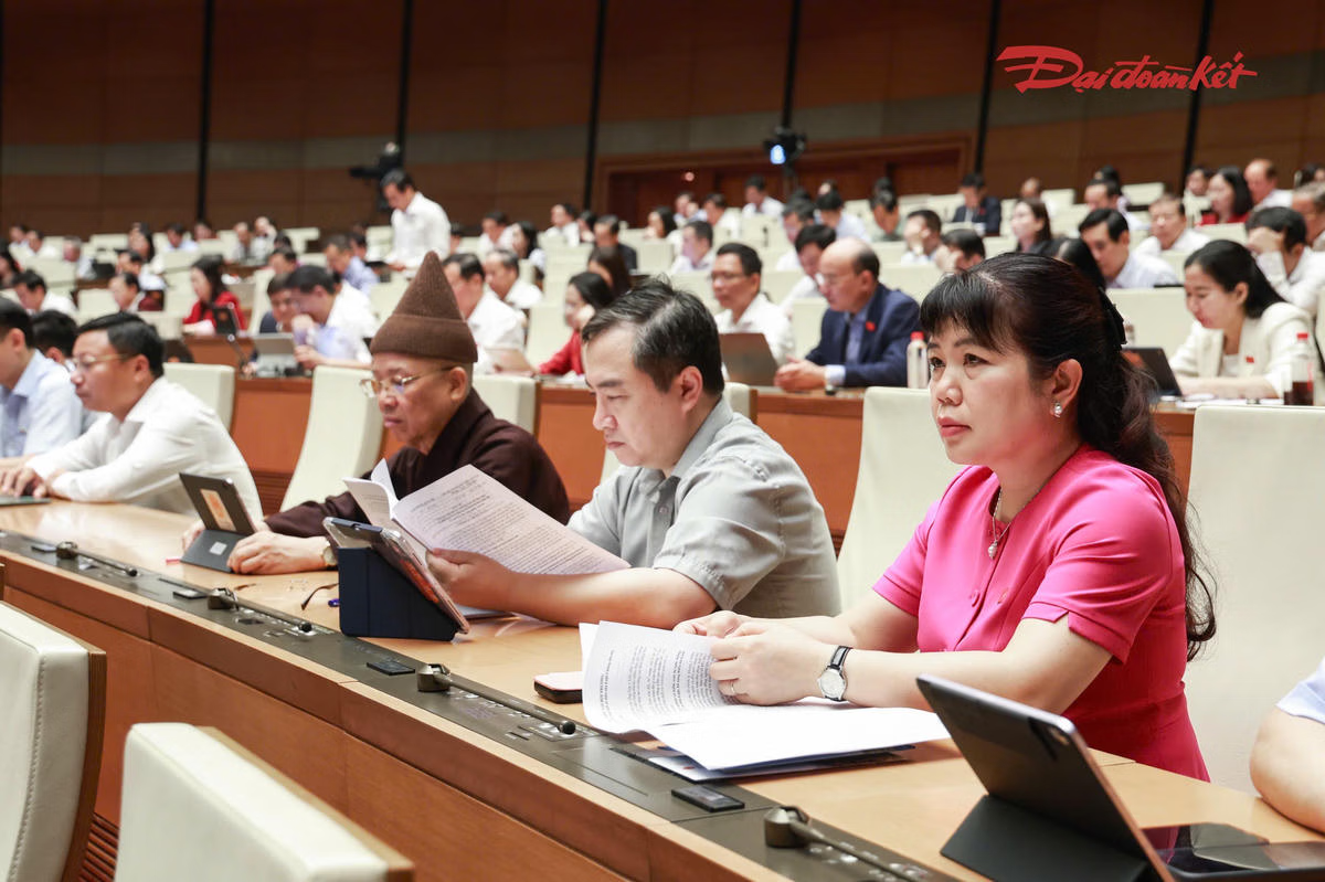 Đầu tư cơ sở hạ tầng công nghệ thông tin để nhà đầu tư chứng khoán giao dịch 24/24 giờ - Ảnh 2. Đầu tư cơ sở hạ tầng công nghệ thông tin để nhà đầu tư chứng khoán giao dịch 24/24 giờ - Ảnh 2.