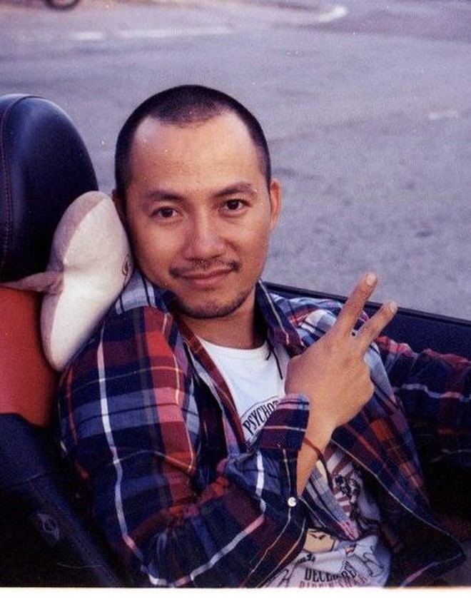 Rapper đình đám 1 thời giờ đi bán cà phê ở TP HCM, phải tự xoay xở đủ việc- Ảnh 1.