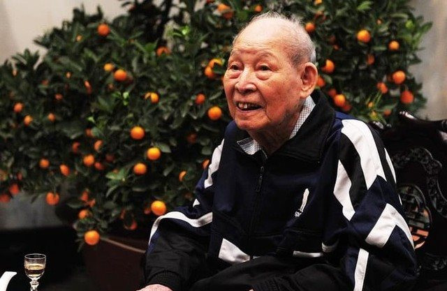 Việt Nam có gia đình cha làm nghề thủ công nuôi 11 người con, các thế hệ đều thành đạt- Ảnh 2.