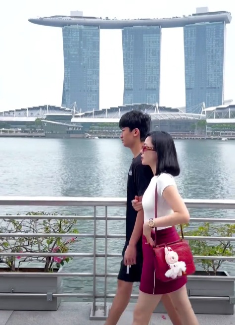Lệ Quyên dạy con: "Mẹ ước con tự giác, tự trọng, nên người như mẹ" - Ảnh 1.