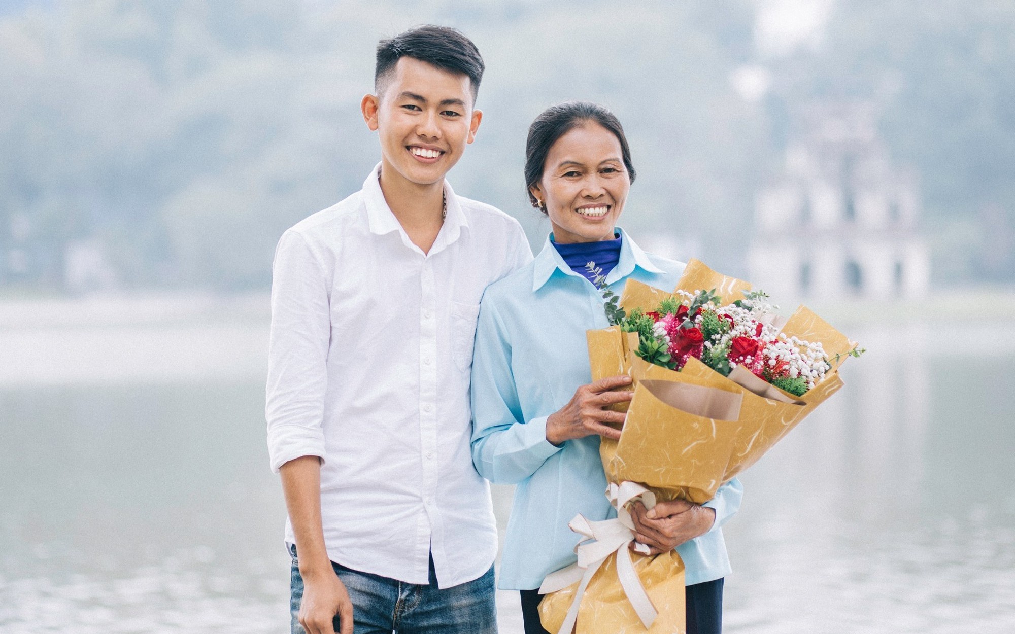 Thu nhập của Đồng Văn Hùng kênh 'Ẩm thực mẹ làm' 
