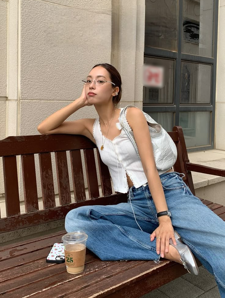 Bình thường hóa việc 30 tuổi chưa có mối tình đầu- Ảnh 2. Bình thường hóa việc 30 tuổi chưa có mối tình đầu- Ảnh 2.