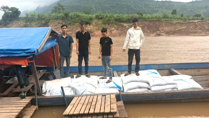 Khởi tố thanh niên người Lào tham gia buôn lậu đường kính vào Việt Nam- Ảnh 1.