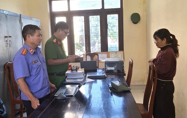 Công an điều tra các giao dịch 7,3 tỷ đồng: Bắt tạm giam Trương Thị Thu C - Ảnh 1.