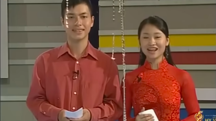 Nam MC duy nhất dẫn Đường Lên Đỉnh Olympia đúng 1 mùa rồi rời VTV: Tốt nghiệp Ngoại thương rồi đi du học Úc, từng làm Giám đốc ngân hàng- Ảnh 1.