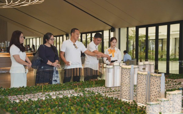 Một nữ khách hàng Hà Nội vừa trúng thưởng biệt thự 25 tỷ đồng từ ngân hàng nhờ gửi tiết kiệm