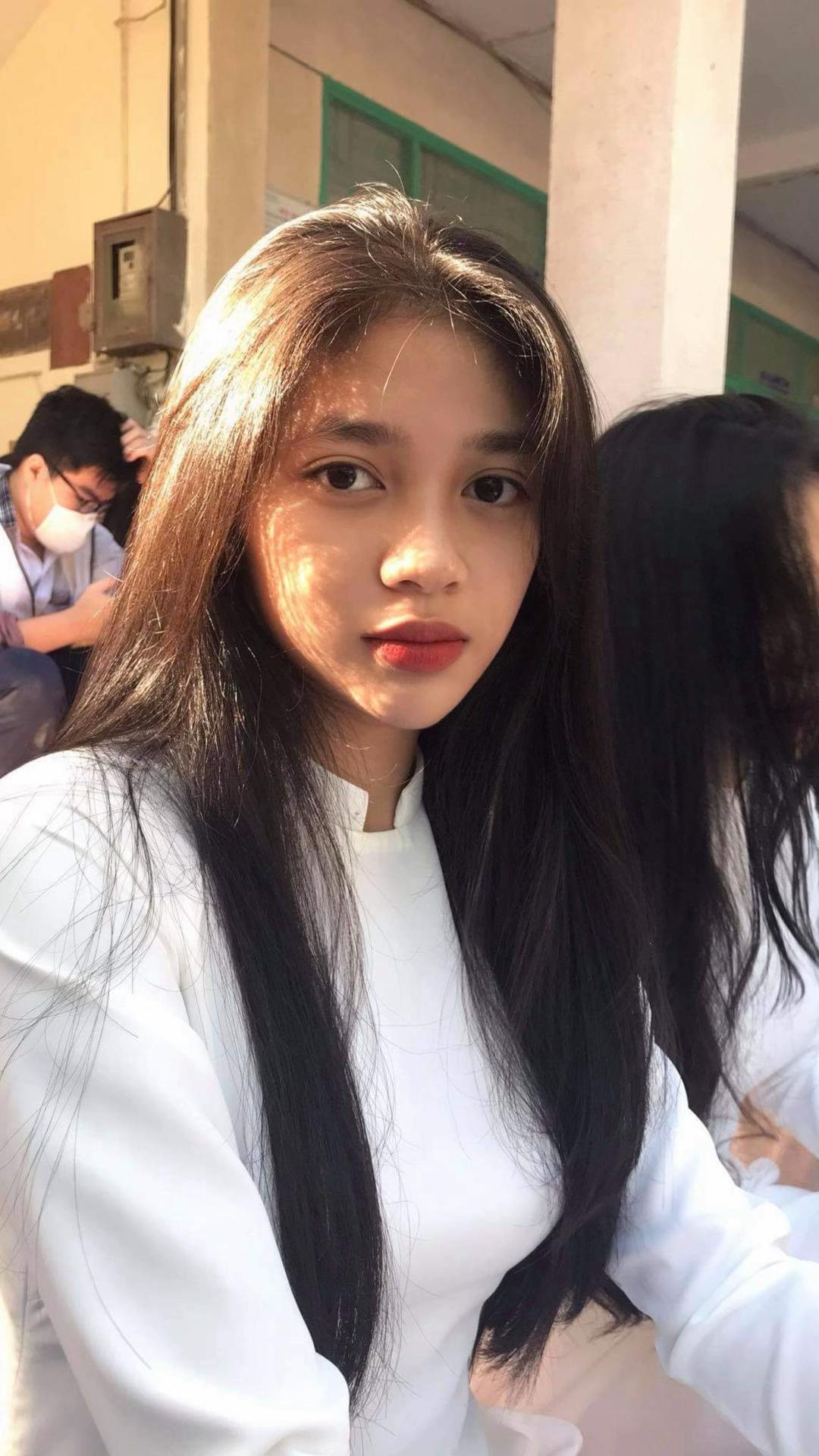 Mỹ nhân phim Việt trăm tỷ vượt mặt hàng trăm người nhờ tẩy trang- Ảnh 8.