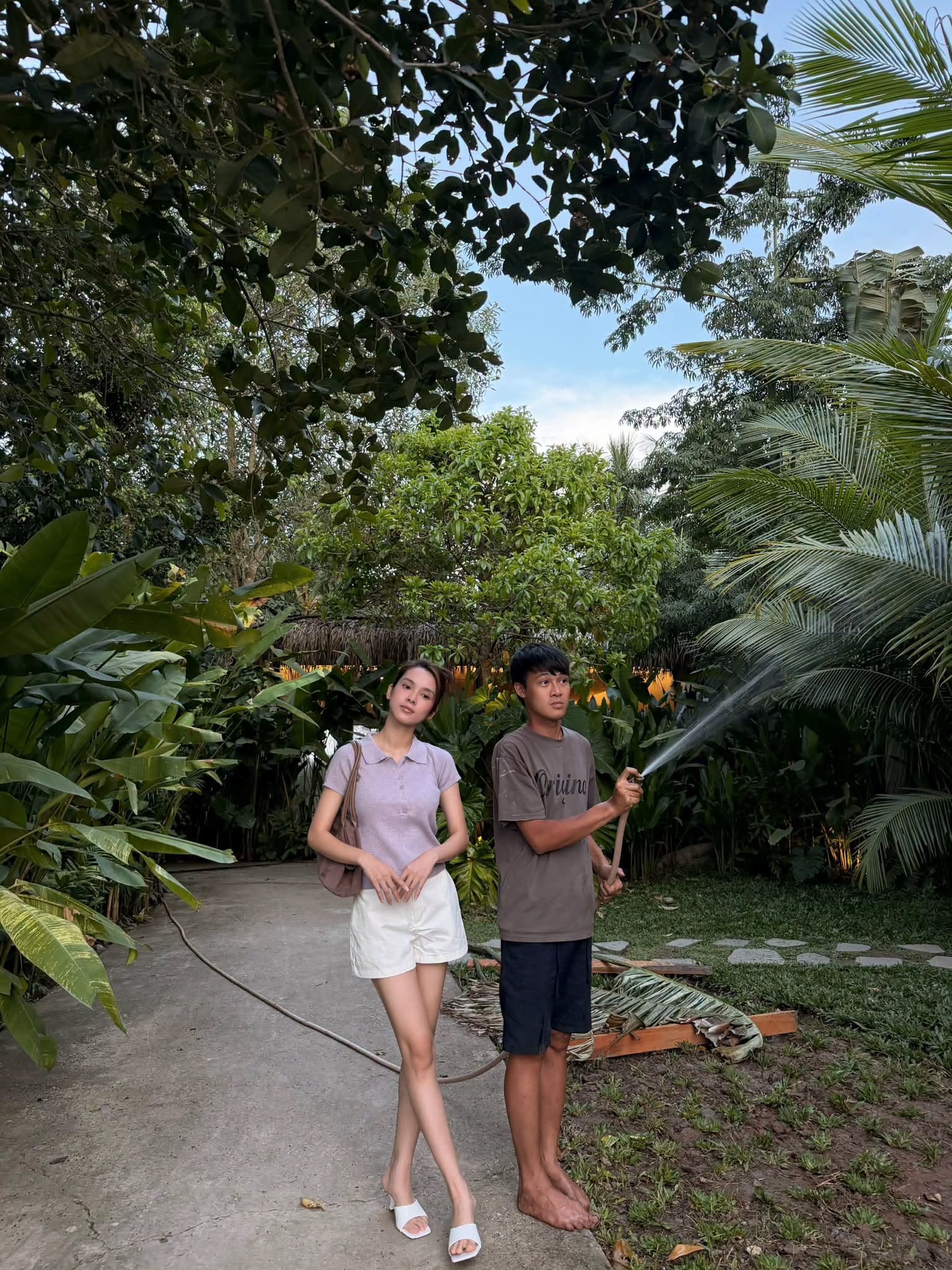 Mẹ đơn thân Phú Thọ lấy chồng thiếu gia: Sống trong resort nghìn tỷ nhưng không khoe đồng hồ, xe sang mà lại say sưa review phân bón- Ảnh 3.