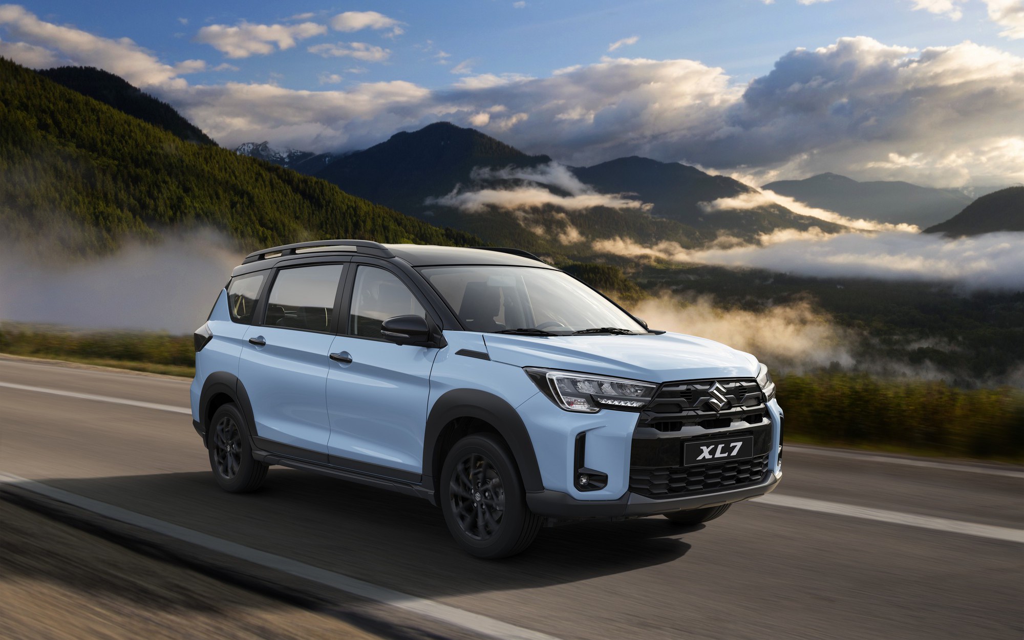 Suzuki XL7 mới ra mắt: Động cơ hybrid, tiêu thụ 5,85 lít xăng/100 km, giá 569 triệu đồng
