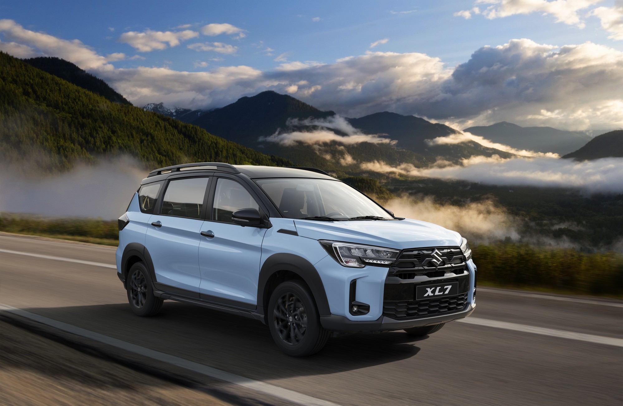 Suzuki XL7 mới ra mắt: Động cơ hybrid, tiêu thụ 5,85 lít xăng/100 km, giá 569 triệu đồng- Ảnh 1.