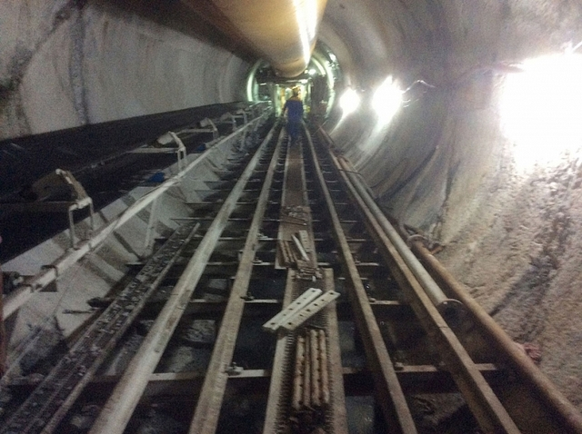 Phát hiện Việt Nam có hầm đặc biệt dài 17.500m nằm sâu dưới nước, sở hữu loạt công nghệ hiện đại bậc nhất- Ảnh 2. Phát hiện Việt Nam có hầm đặc biệt dài 17.500m nằm sâu dưới nước, sở hữu loạt công nghệ hiện đại bậc nhất- Ảnh 2.