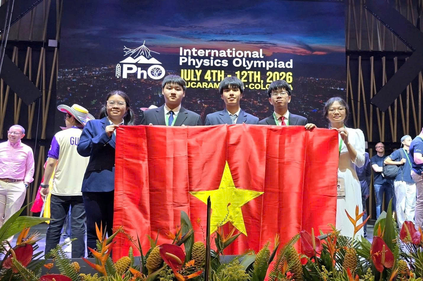 Chân dung người Việt đầu tiên trong lịch sử giành Huy chương Vàng Olympic Vật lý quốc tế- Ảnh 2.