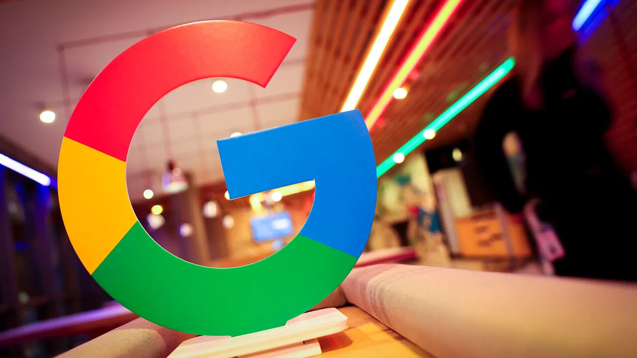 2 ngày tắm máu cổ phiếu công nghệ Mỹ: Alphabet mất 500 tỷ USD, Intel lao dốc gần 30%- Ảnh 1.